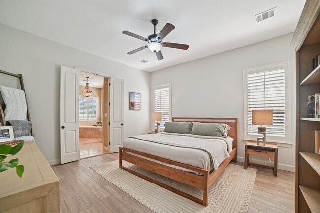Building Photo - 2302 Arroyo Grande