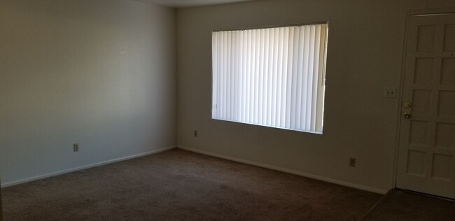 Building Photo - SPACIOUS 3 BEDROOM 2 BATH TEMPE HOME!!!