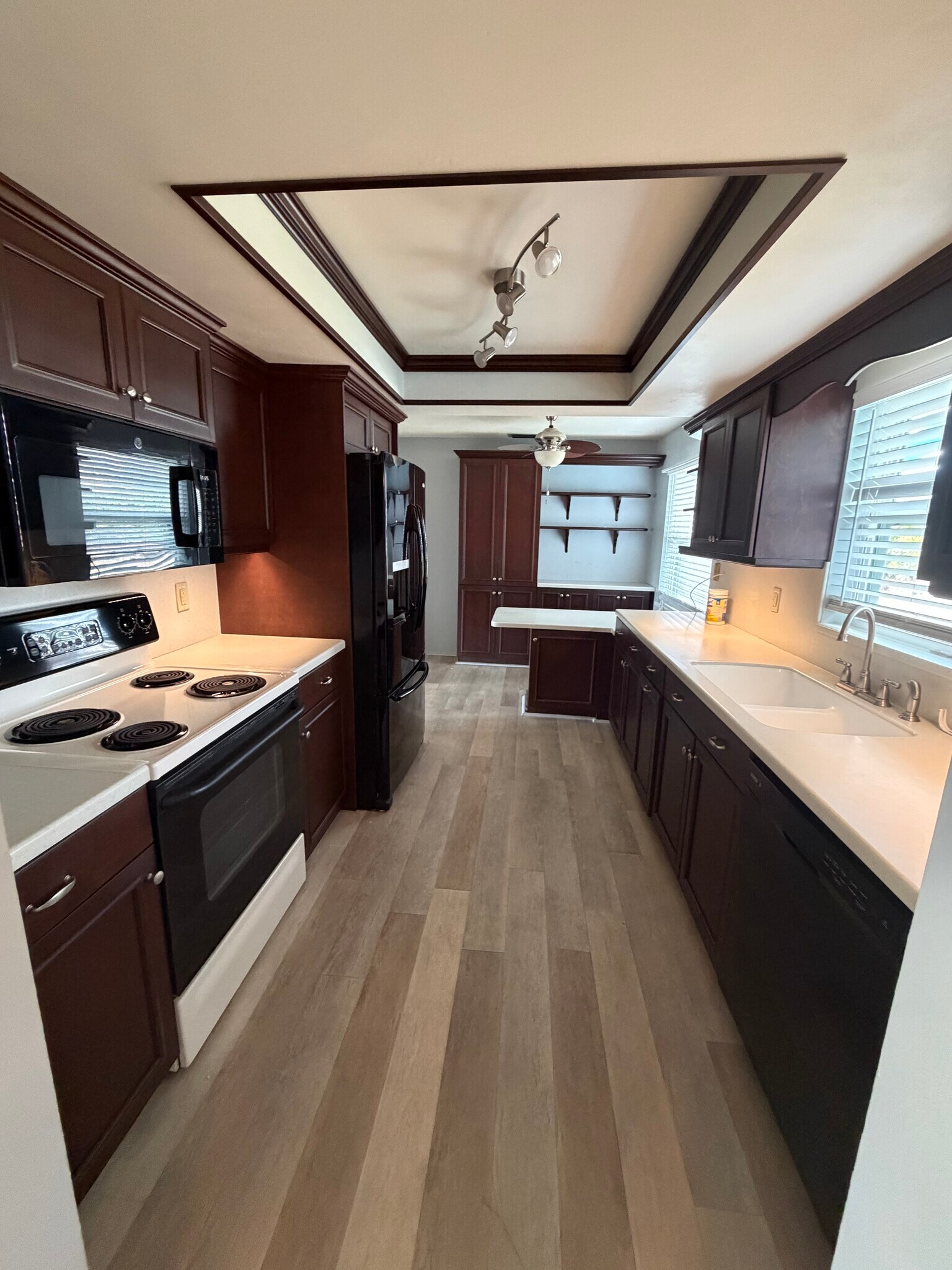 Kitchen - 3599 17th Ave N