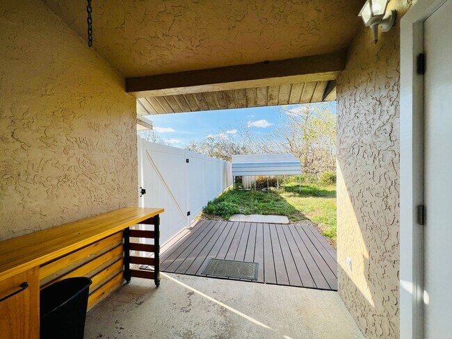 Building Photo - 1510-1512_CANDLEWYCK