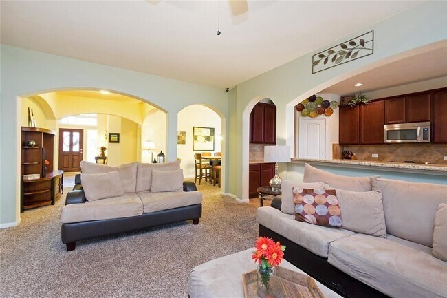 Building Photo - 25023 Diamond Ranch Dr