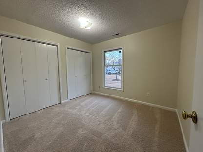 Building Photo - 106 W Cameron Ct