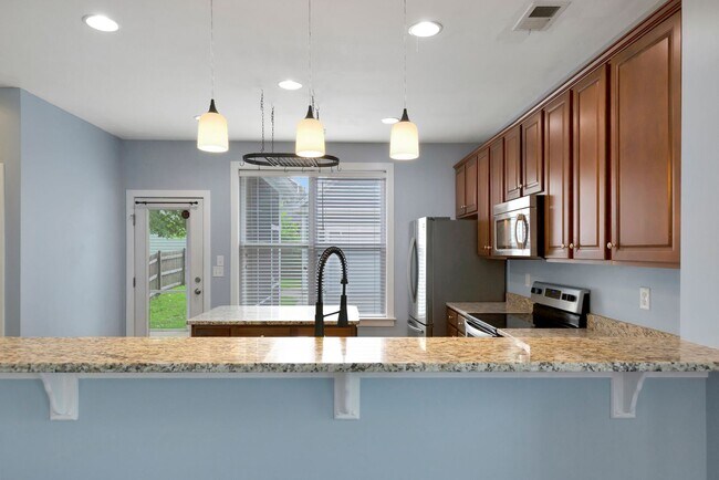Building Photo - Boltons Landing Home