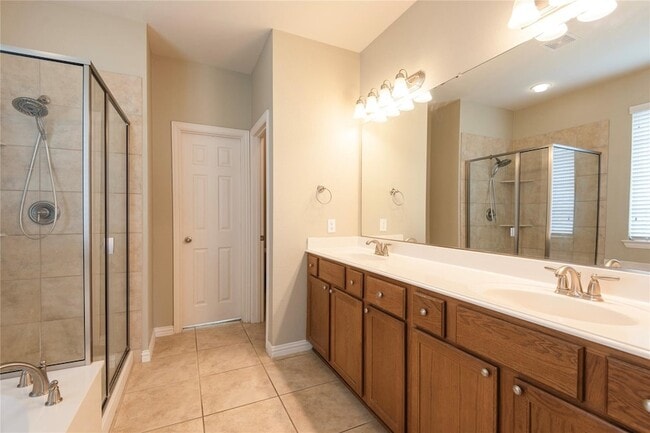 Building Photo - 2613 Patriot Dr