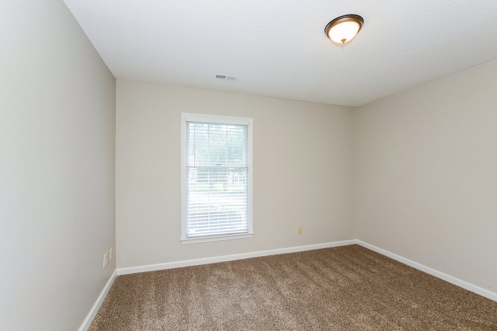 Building Photo - 10109 Fairlea Dr