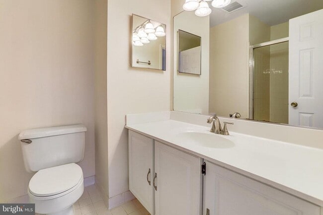 Building Photo - 8003 Bethelen Woods Ln