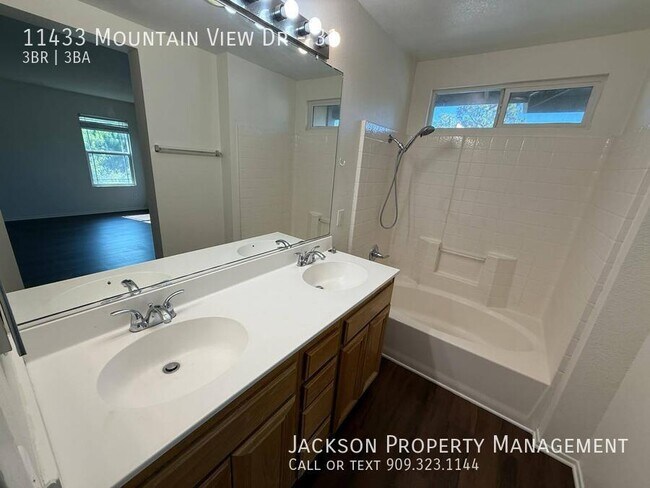 Building Photo - 11433 Mountain View Dr