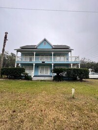 Building Photo - 4 Hanover Sq