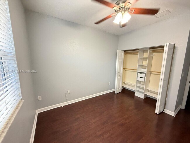Building Photo - 9350 SW 171st Ct