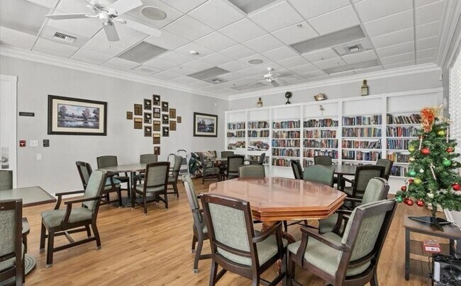 Building Photo - Charming 2BR Duplex in North Port