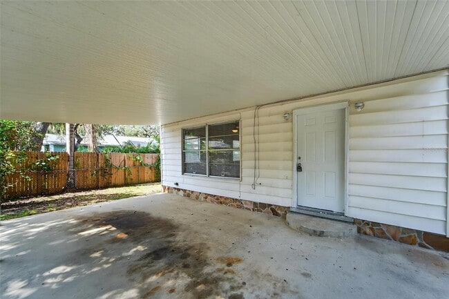 Building Photo - 8723 N Dexter Ave