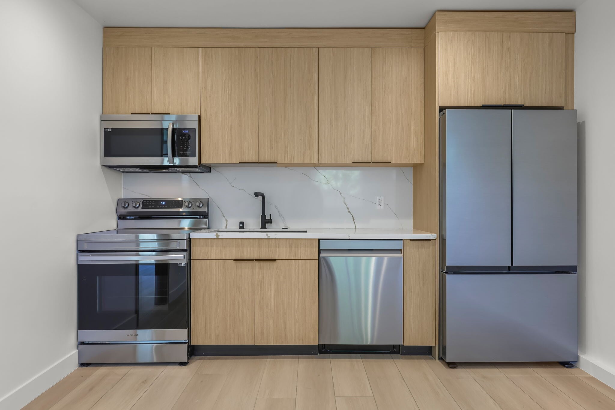 Building Photo - 11004 Hortense St