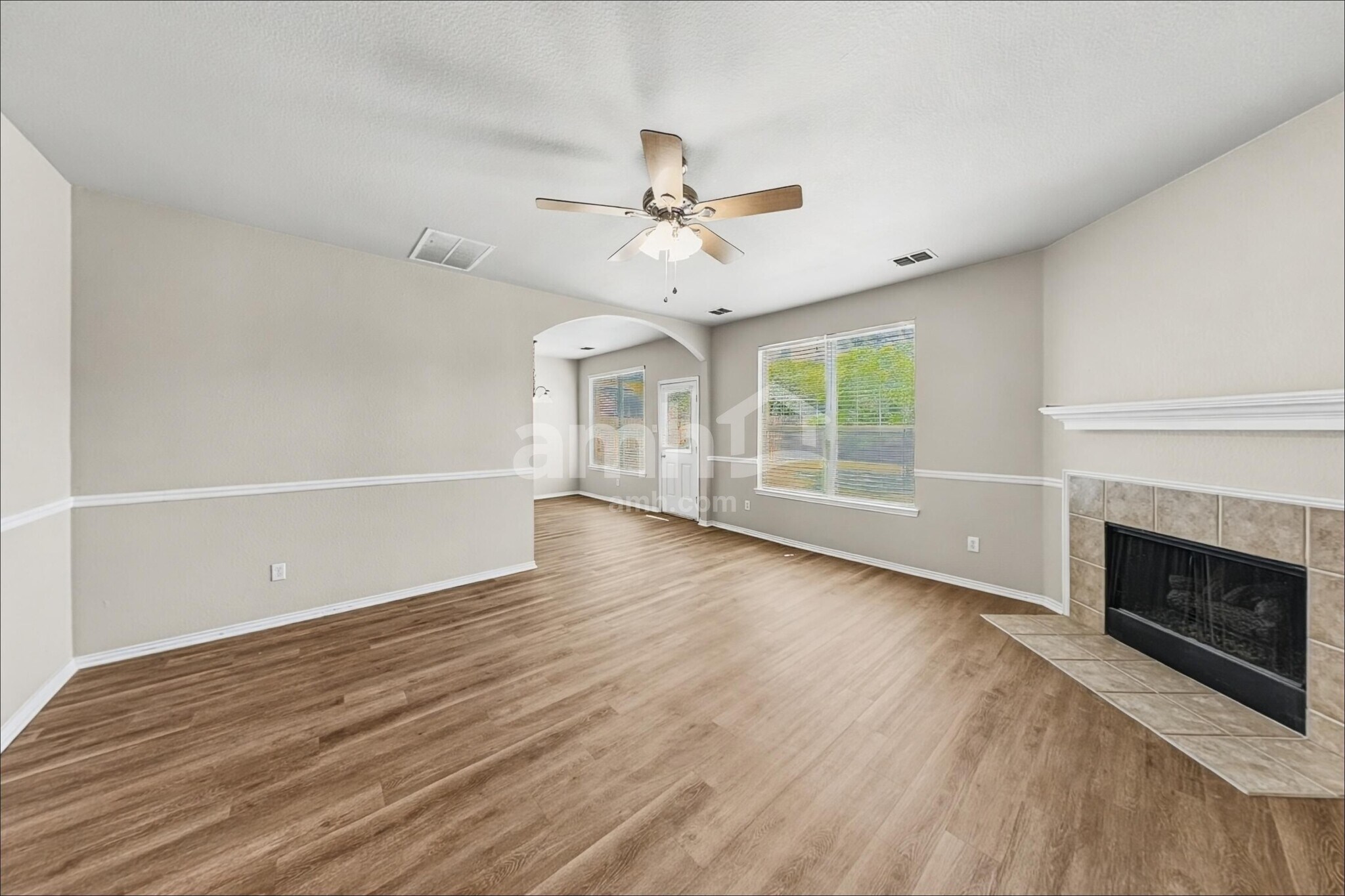 Building Photo - 11500 Gloriosa Dr