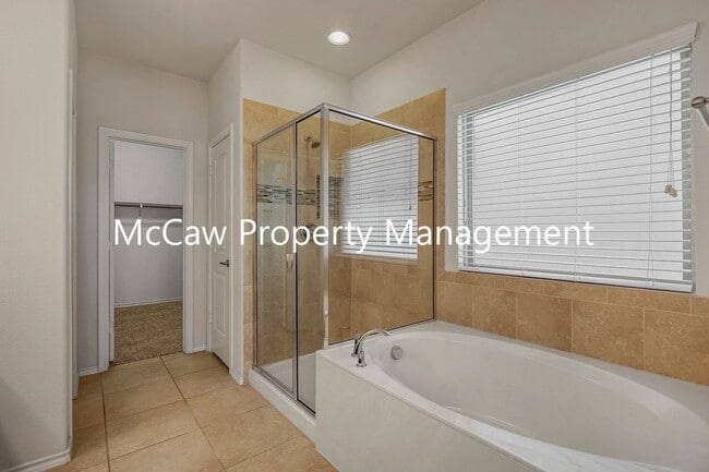 Building Photo - Beautiful 3/2/2 in Northlake!
