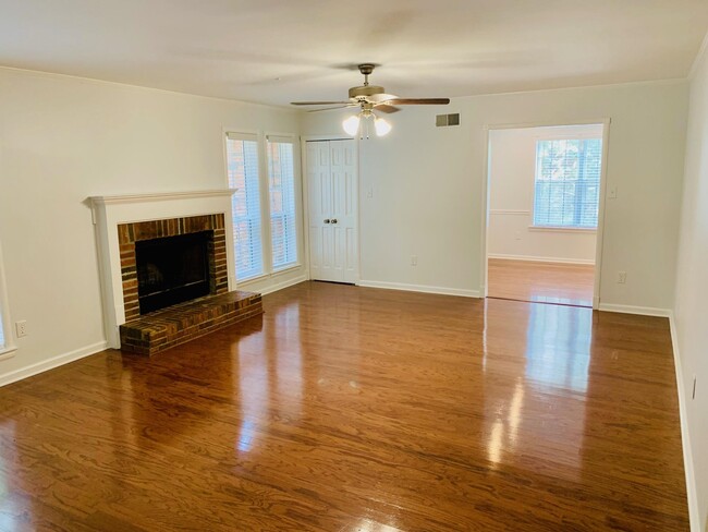 Building Photo - 1831 Boulinwood Ln