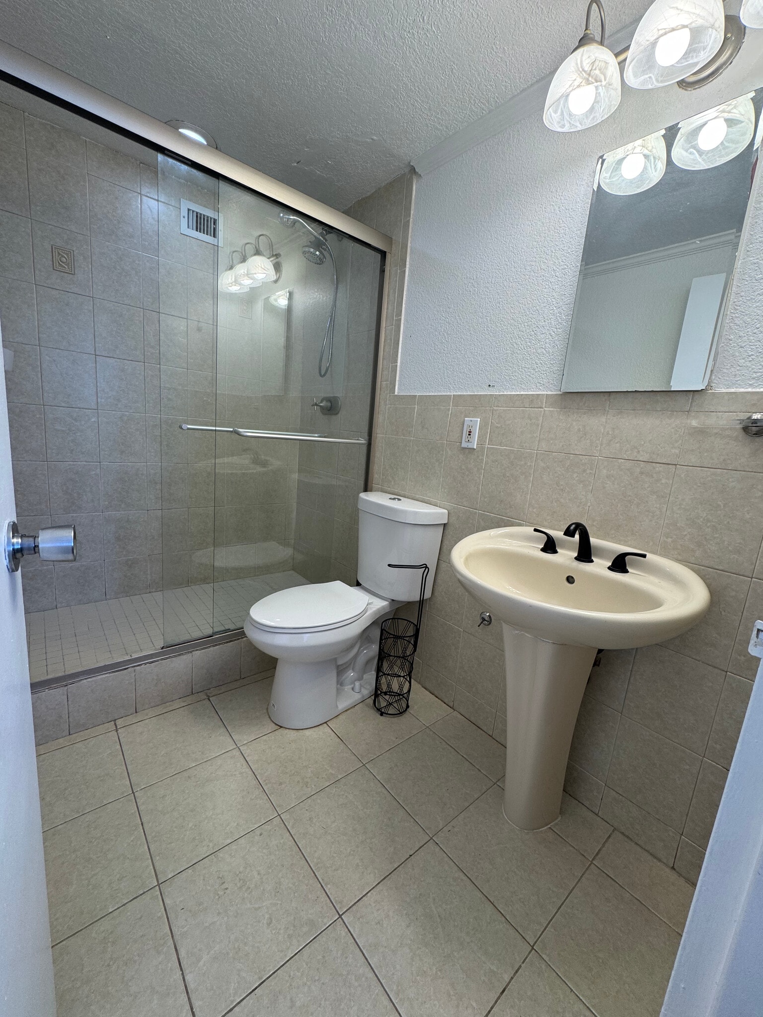 Building Photo - 801 Brickell Bay Dr