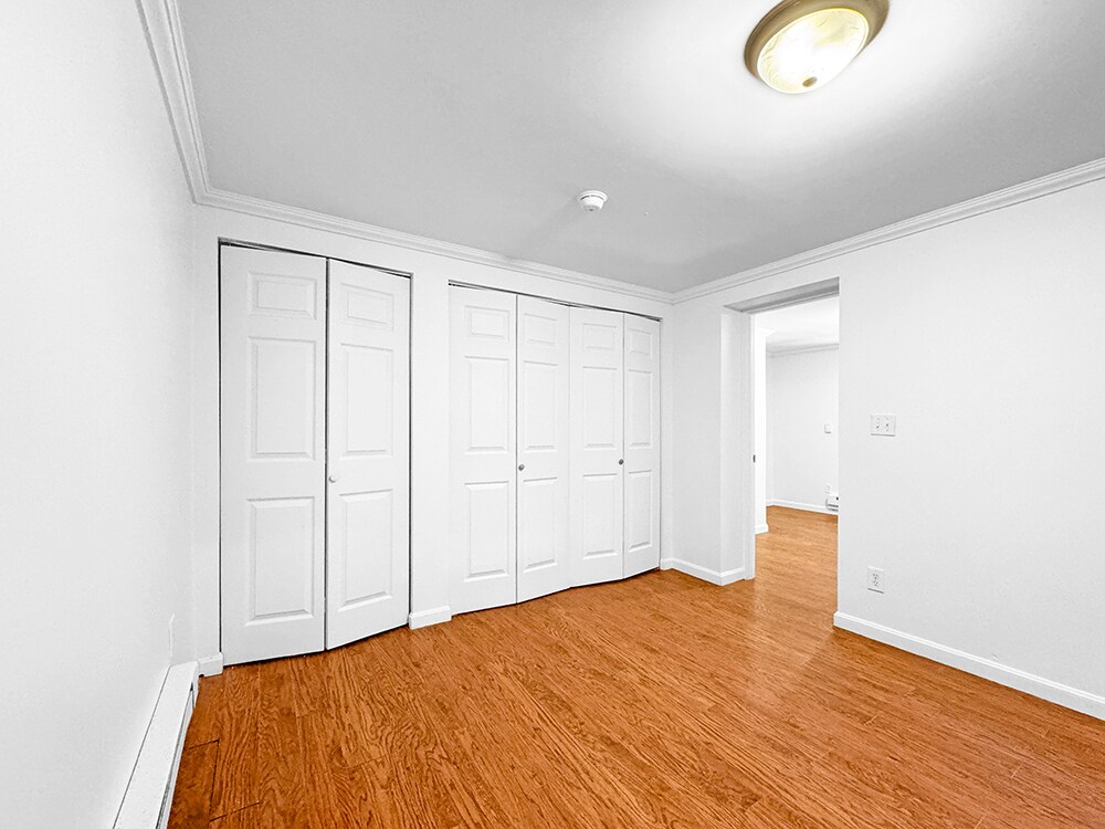 Downstairs - 712 Powell St