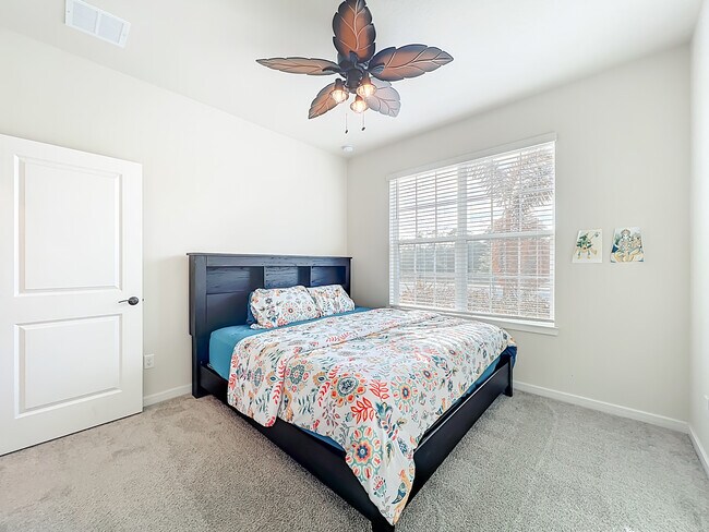 Building Photo - 1021 Savannah Palms Blvd