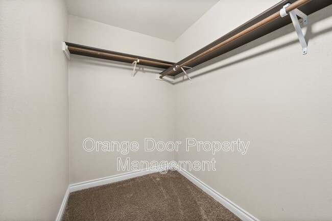 Building Photo - 7304 N Skyview Pl