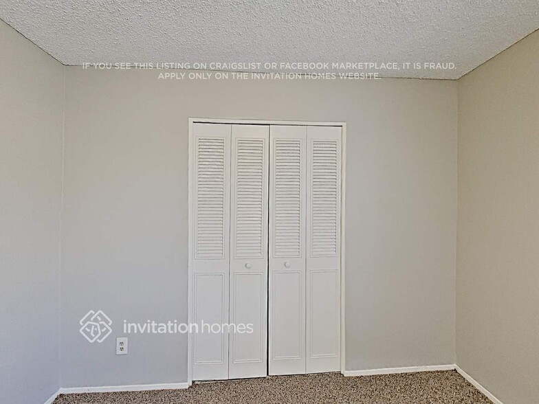 Building Photo - 12446 N 50th Ln