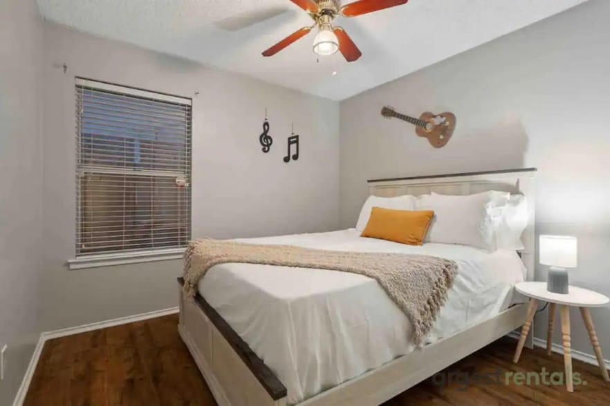 Building Photo - 4143 Norway Ln