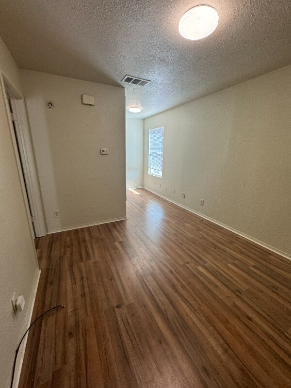 Building Photo - 2902 Sweeney Ln