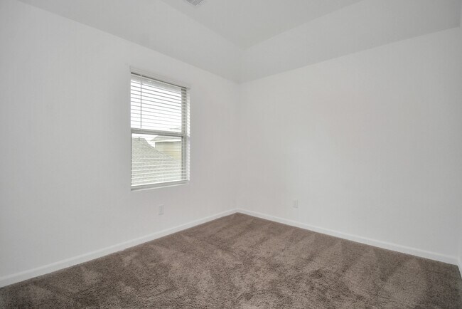 Building Photo - 15851 Bremore Dr