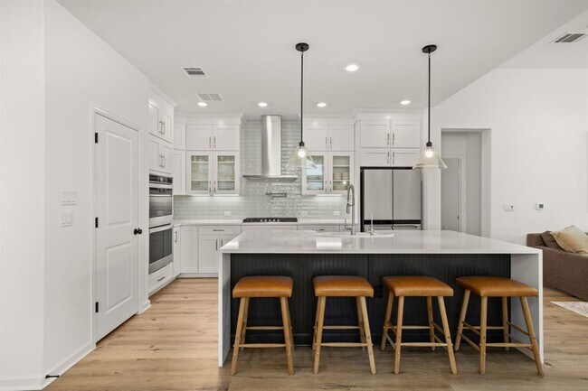Building Photo - 16718 Lilo Dr