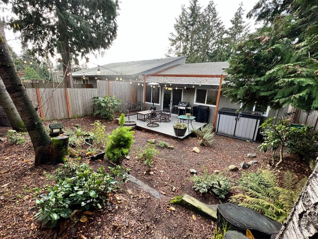 Large private backyard with deck - 12526 35th Ave NE