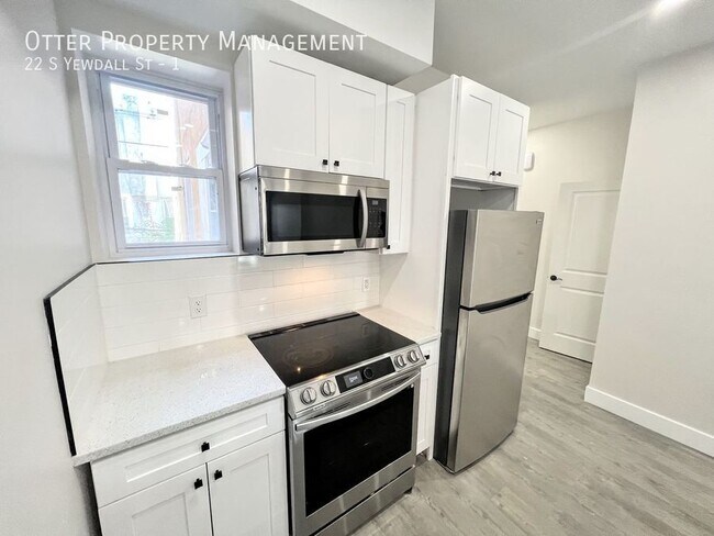Building Photo - 22 S Yewdall St