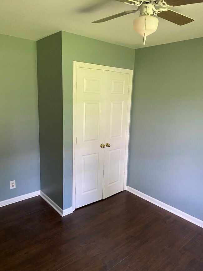 Building Photo - 4008 Knud Dr