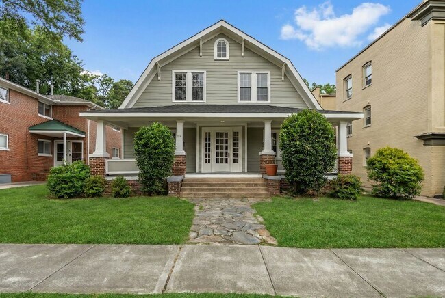 Building Photo - Trinity Park in Durham!