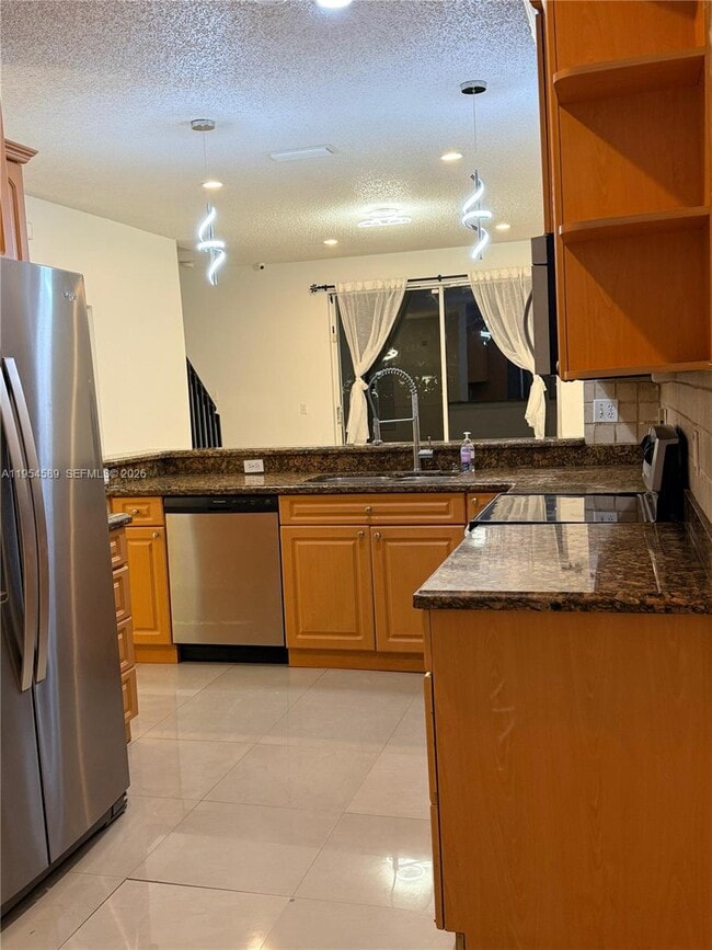 Building Photo - 2358 SW 177th Ave