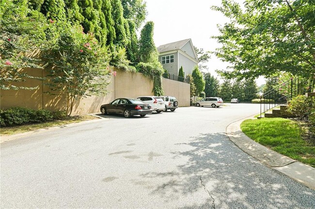 Building Photo - 1265 Linden Ct