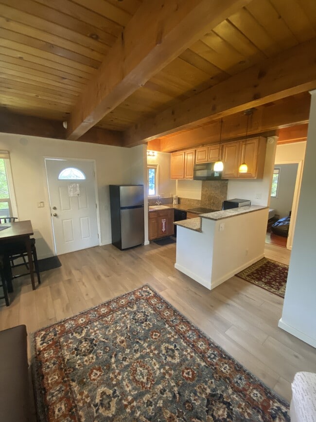 Building Photo - 259 Tramway Dr