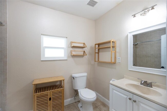 Building Photo - 453 41st Ave S