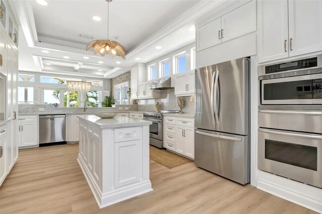 Building Photo - 644 Boca Ciega Isle Dr