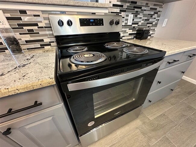 Building Photo - 19834 Arrowsmith Dr