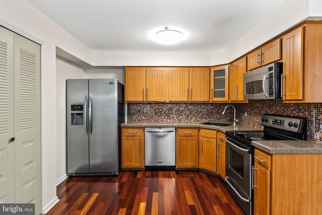 Building Photo - 1126 Chanticleer