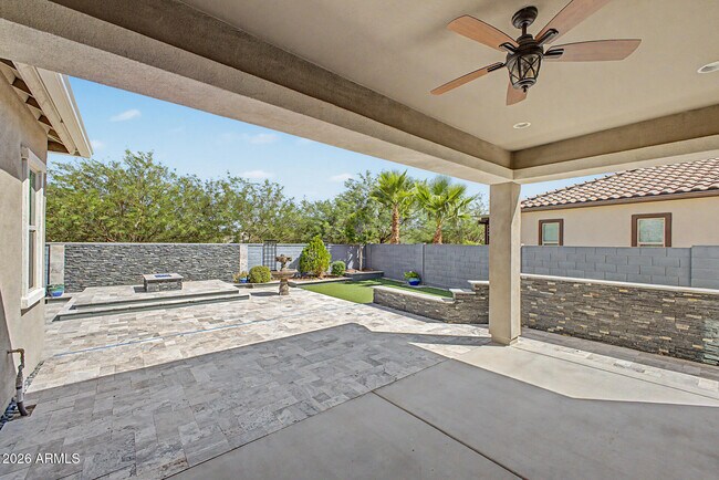 Building Photo - 20523 W Rosewood Ln