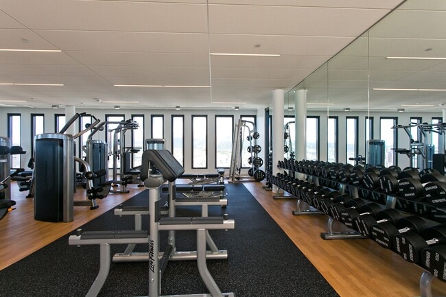 Building Photo - A'ali'i 2516 - Furnished Studio