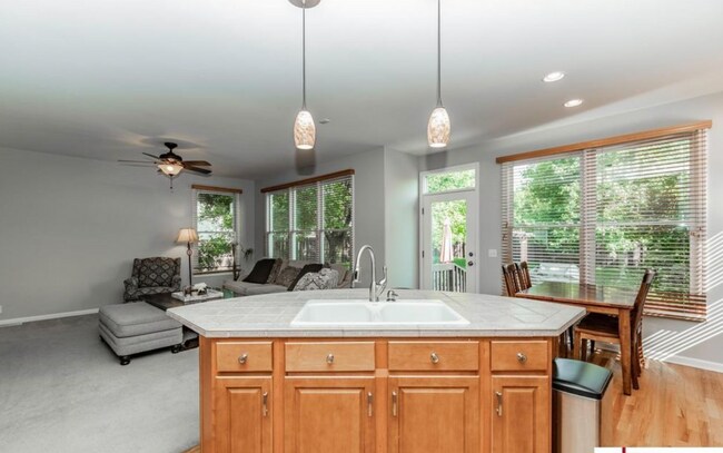 Building Photo - Stunning 4 Bedroom Elkhorn Home!!