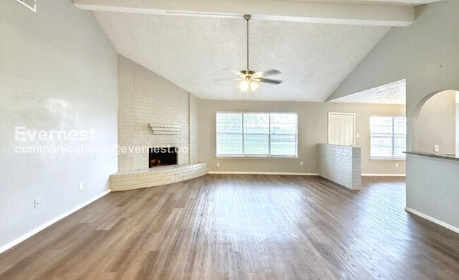 Building Photo - 20021 Cottonglade Ln