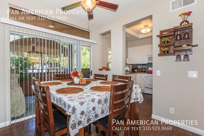 Building Photo - 26130 Laguna Ct