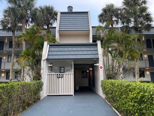 Building Photo - 4411 Trevi Ct