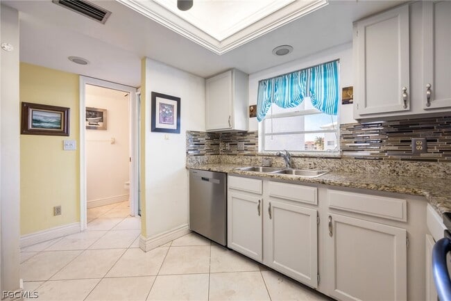 Building Photo - 4511 Bay Beach Ln