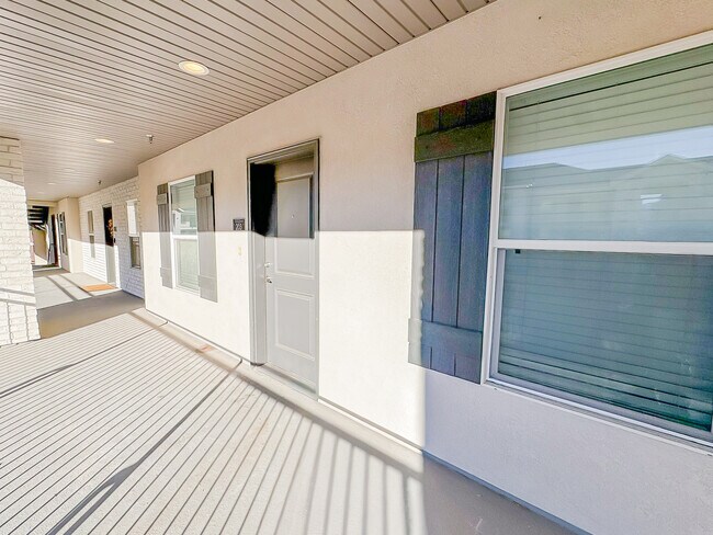 Building Photo - 64 W 600 S