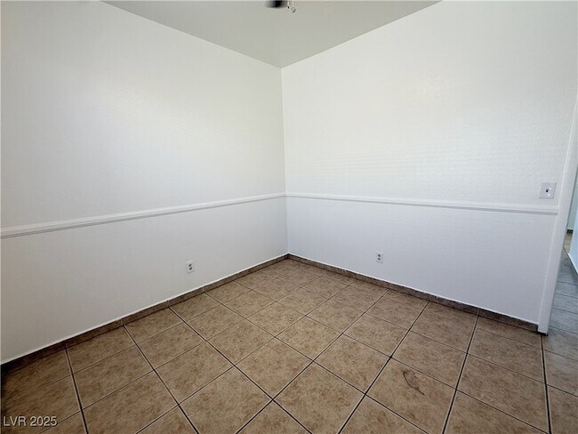 Building Photo - 5968 Hickory Nut Ave