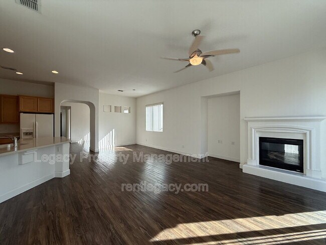 Building Photo - 1700 Charm Way