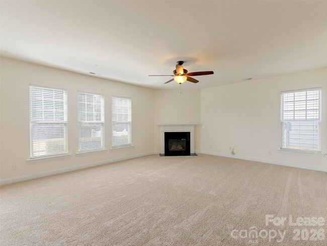 Building Photo - 12926 Union Square Dr